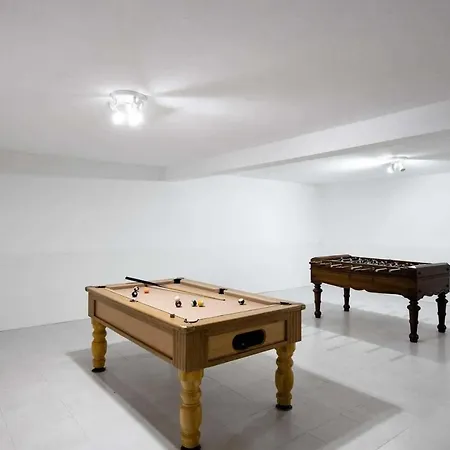 Sleeps 8 Wifi Βίλα Nadadouro