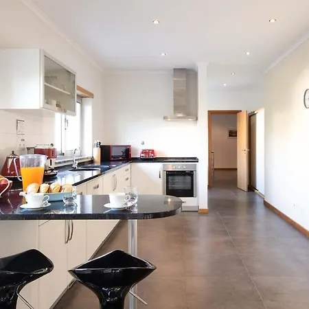 Sleeps 8 Wifi Βίλα Nadadouro